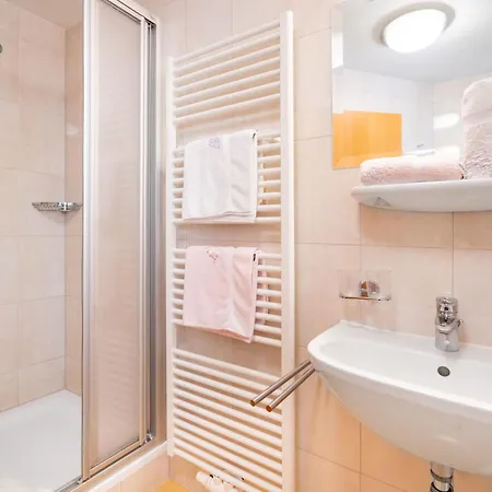 Apartment Rosa-9 By Interhome